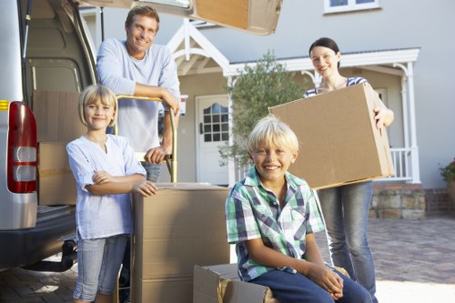 Customized moving solutions with packed boxes in Finsbury Park